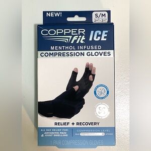NEW Copper fit Ice strong compression gloves for pain relief. 1 pair S/M
